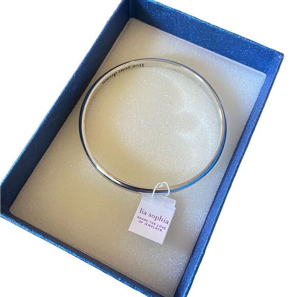 Designer Lia Sophia silver bracelet “Live Your Dream” size medium new with tags - Picture 1 of 3